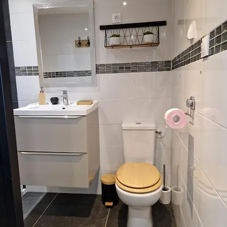 A 200m De La Avec Parking Gratuit Et Terrasse Appartement Berck