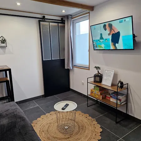 דירה A 200m De La Avec Parking Gratuit Et Terrasse Berck