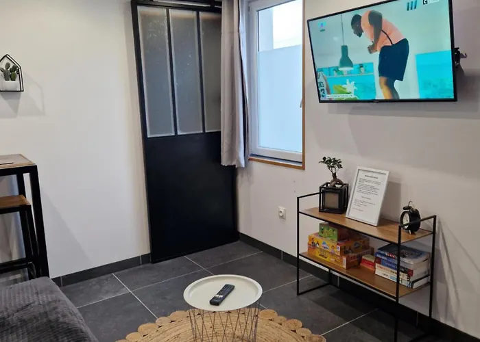 Appartement à 200m De La Avec Parking Gratuit Et Terrasse Berck